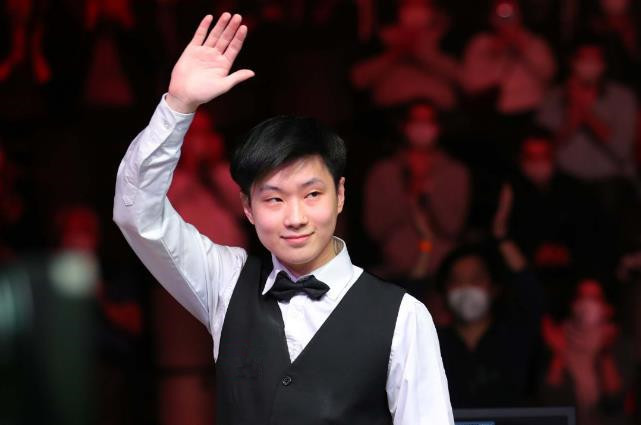 在球场上有 在球场上有